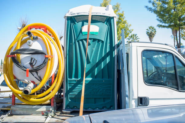 Best Porta potty delivery and setup  in Camdenton, MO